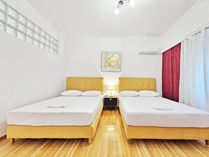 1 bedroom, iron/ironing board, WiFi, bed sheets