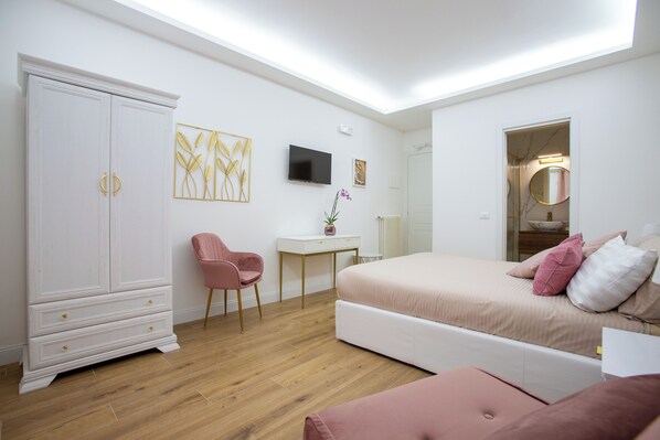 1 bedroom, WiFi, bed sheets - APPIA - REGINA VIARUM BB * ROOM AURELIA SUPERIOR (Roma)