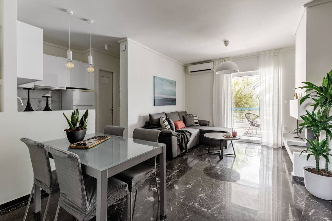 スマートテレビ、暖炉