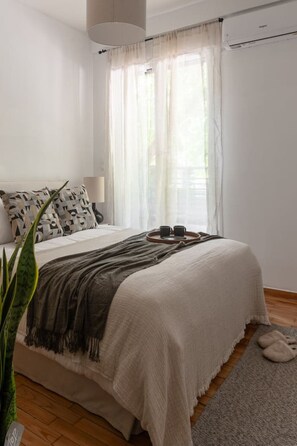 1 bedroom, iron/ironing board, free WiFi, bed sheets