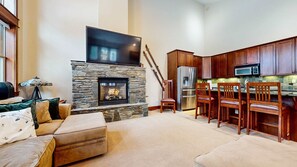 TV, fireplace, offices - 4 BDR for 10, Near Lakes Basin & Canyon Lodge! (Mammoth Lakes)