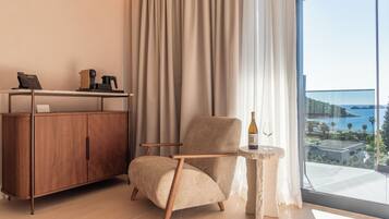 1 habitación, minibar, caja de seguridad en la habitación y escritorio