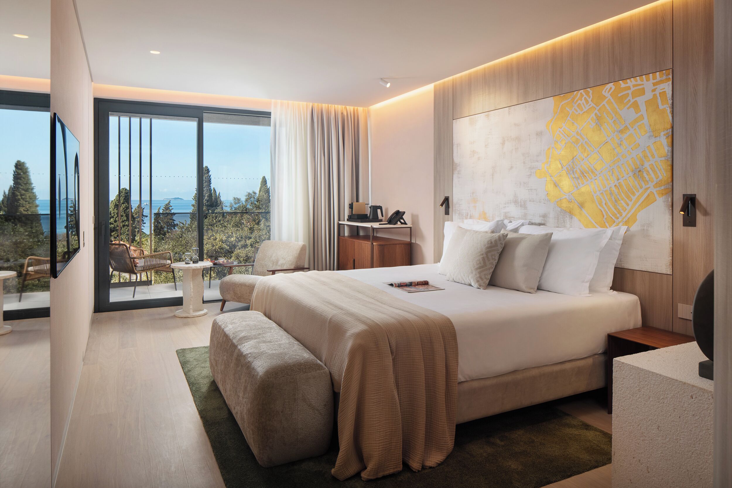 豪華雙人或雙床房 | 迷你吧、客房內保險箱、書桌、遮光布/窗簾