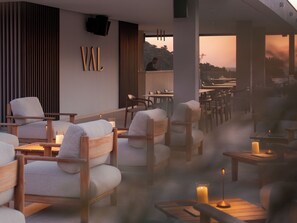 2 bars/lounges, poolside bar - Hotel Sumratin (Dubrovnik)