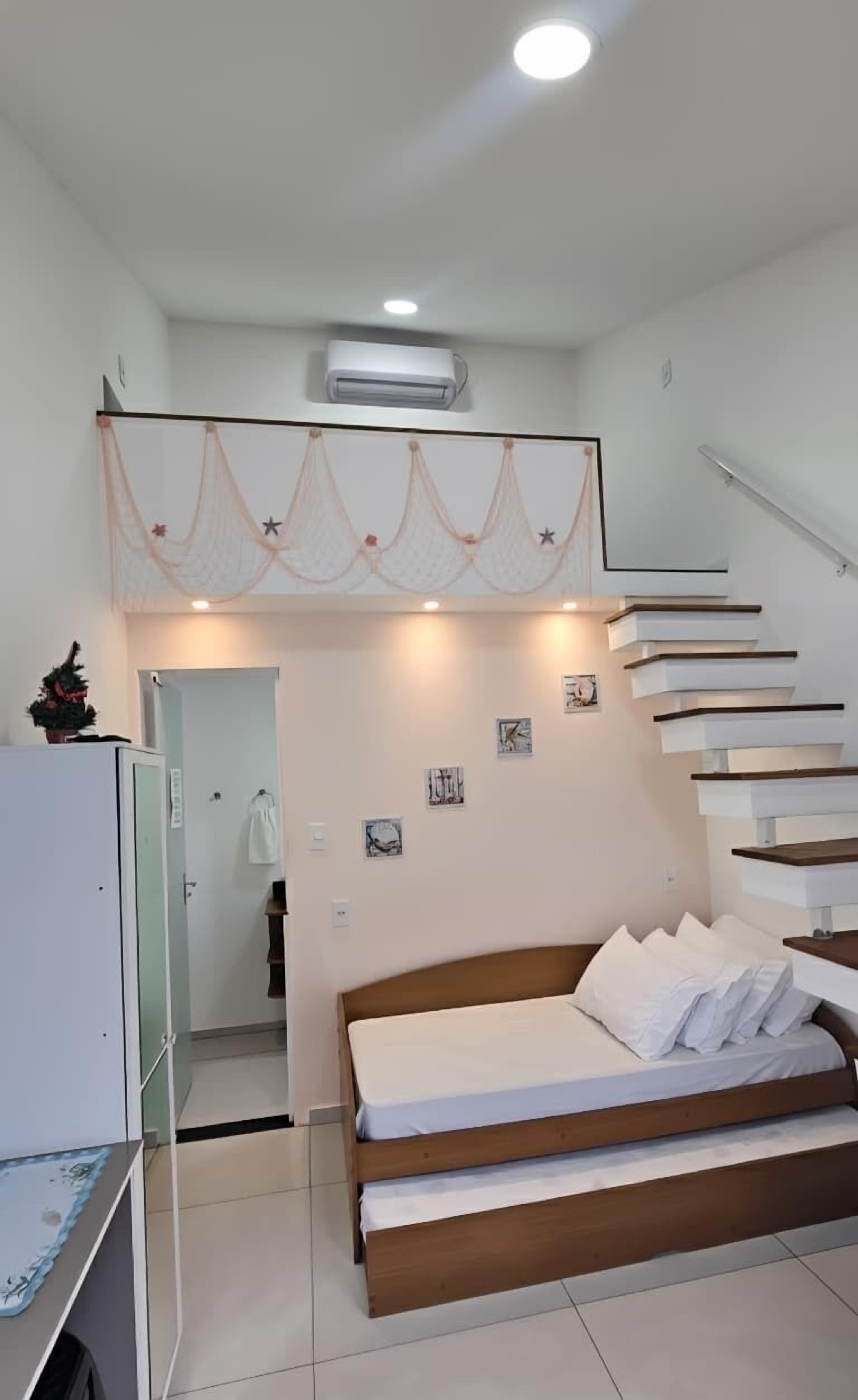 Chambre Quadruple Familiale | Bureau, espace de travail pour ordinateur portable, rideaux occultants