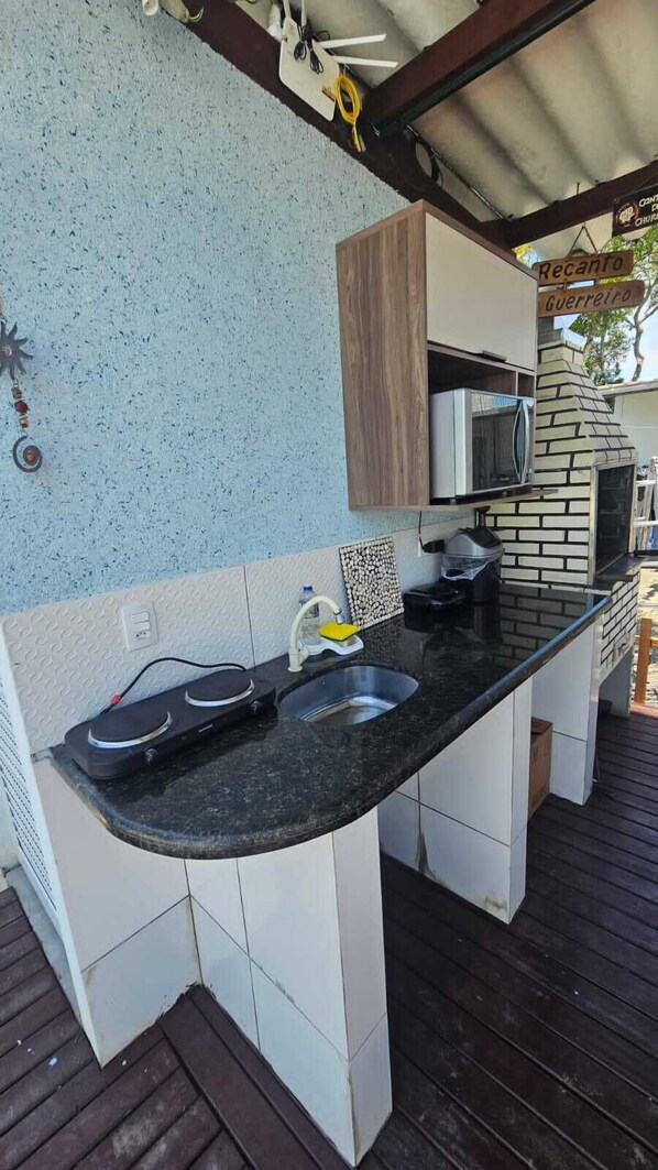 ห้องแฟมิลี่สำหรับสี่ท่าน | สิ่งอำนวยความสะดวกในครัวส่วนกลาง | ตู้เย็นเล็ก, ไมโครเวฟ