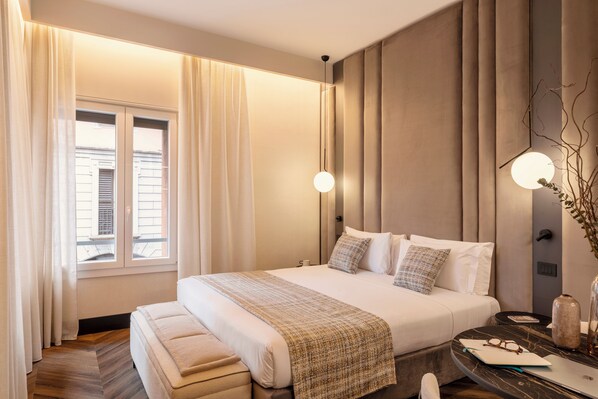 1 bedroom, Egyptian cotton sheets, premium bedding, down duvets