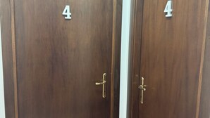 Niet-geclassificeerde afbeelding, 3 van 36, knop