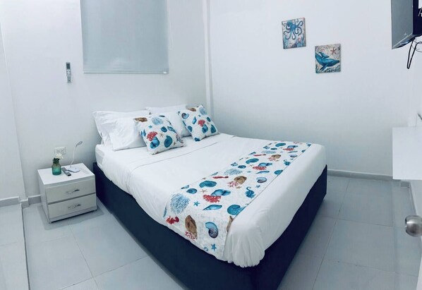 13 bedrooms, free WiFi, bed sheets