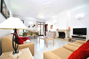 Villa | Living area