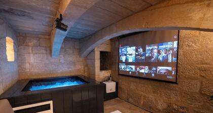 Birgu Boutique Stay | Private Hot Tub & Cinema