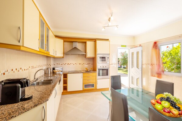 Villa | Private kitchen