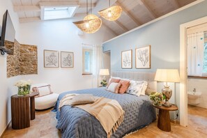 4 soverom, strykejern/-brett, wi-fi (inkludert) og sengetøy