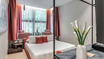 Hochwertige Bettwaren, Daunenbettdecken, Minibar, Zimmersafe