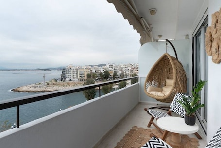 Property grounds. Blue Chill Paradise Seaview Suite w/ Kingbed