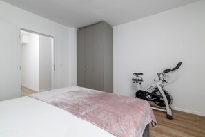 1 soverom, strykejern/-brett, wi-fi og sengetøy