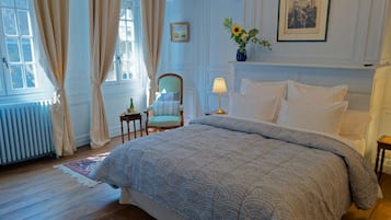 Deluxe-Doppelzimmer, 1 Queen-Bett, Blick auf den Innenhof