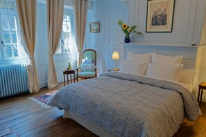 Chambre Double Deluxe, 1 grand lit, vue cour intérieure