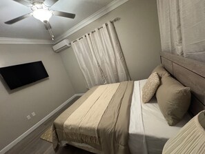2 bedrooms, iron/ironing board, WiFi, bed sheets