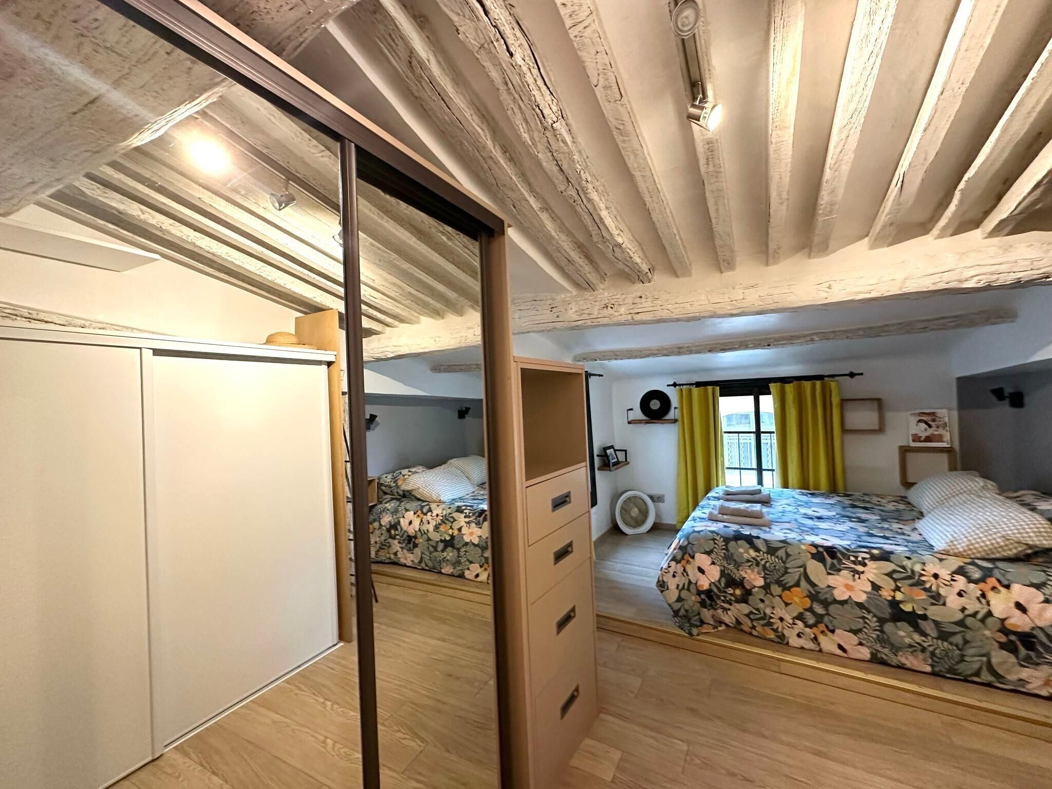 1 chambre, fer et planche à repasser, Wi-Fi, draps fournis
