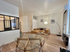 Interior - Chez Marie & Romain- Heart of Joliette/Panier/Old Port (Marseille)