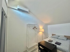 1 Schlafzimmer, Schreibtisch, Bügeleisen/Bügelbrett, WLAN