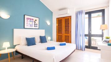 Villa | 2 bedrooms, iron/ironing board, bed sheets