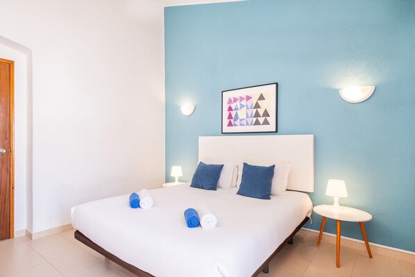 Villa | 2 bedrooms, iron/ironing board, bed sheets