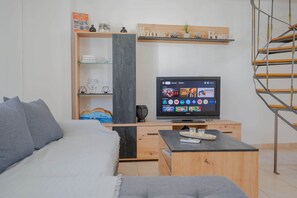 2 bedrooms, iron/ironing board, WiFi, bed sheets - Gialos Breeze - 30 meters from sandy beach (Analipsi)