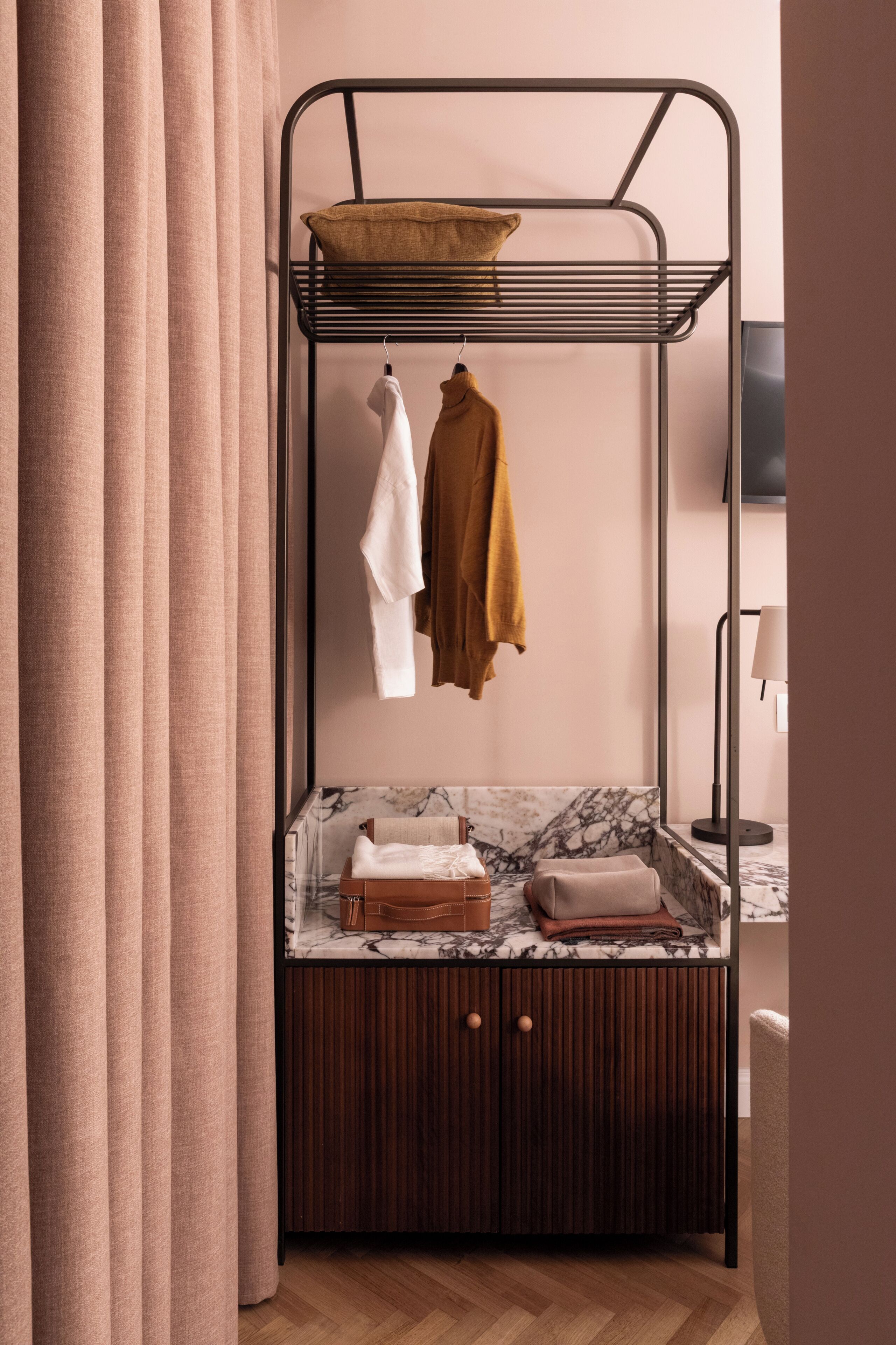 Single Room | Hypo-allergenic bedding, in-room safe, individually decorated