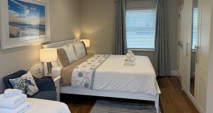 Cosy Home. Killarney Town Centre 5 minute walk - Free Parking/Wi-Fi - sleeps 6