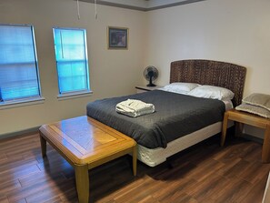 3 bedrooms, WiFi, bed sheets