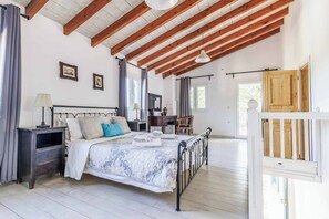 1 chambre, bureau, Wi-Fi, draps fournis