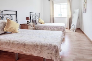 4 quartos, Wi-Fi, roupa de cama