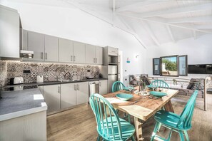 Kühlschrank, Ofen, Geschirrspüler