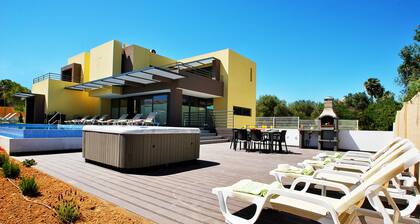 Villa Bahamas for 12 People