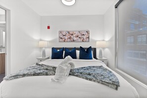 1 bedroom, iron/ironing board, Internet, bed sheets - Luxury 1BR Next to Broadway Southie 9331 (Boston)