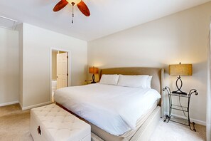 4 soveværelser, strygejern/strygebræt, internetforbindelse, sengetøj