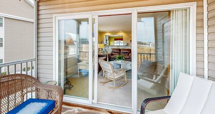 Bethany Bay Condo with Pool, Tennis Court, & on-site golf