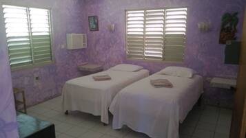 1 makuuhuone, tallelokero huoneessa, Wi-Fi, vuodevaatteet