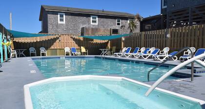 Oceanside Accommodations - Efficiency Room with Cooking