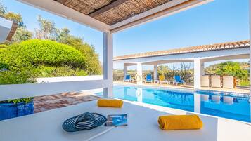 Villa | Pool | Indoor pool, outdoor pool