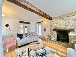 Télévision, cheminée