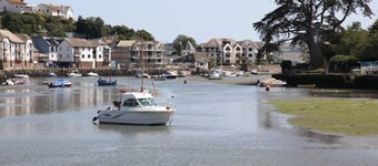 Farthing Cottage…cute ‘n’ cosy!