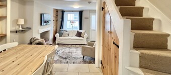 Farthing Cottage…cute ‘n’ cosy!