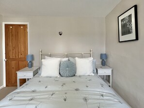 Unclassified image, 5 of 21, button