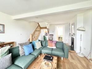 Tv, pejs, stereoanlæg