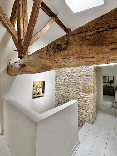 Rural 3 bed barn conversion with swimming pool