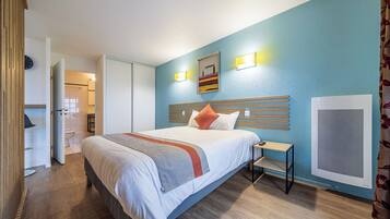 1 bedroom, WiFi, bed sheets