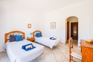 Villa | 5 Schlafzimmer, Bügeleisen/Bügelbrett, Bettwäsche